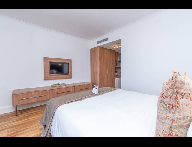 1 BEDROOM APARTMENT SOLD IN BANTRY BAY